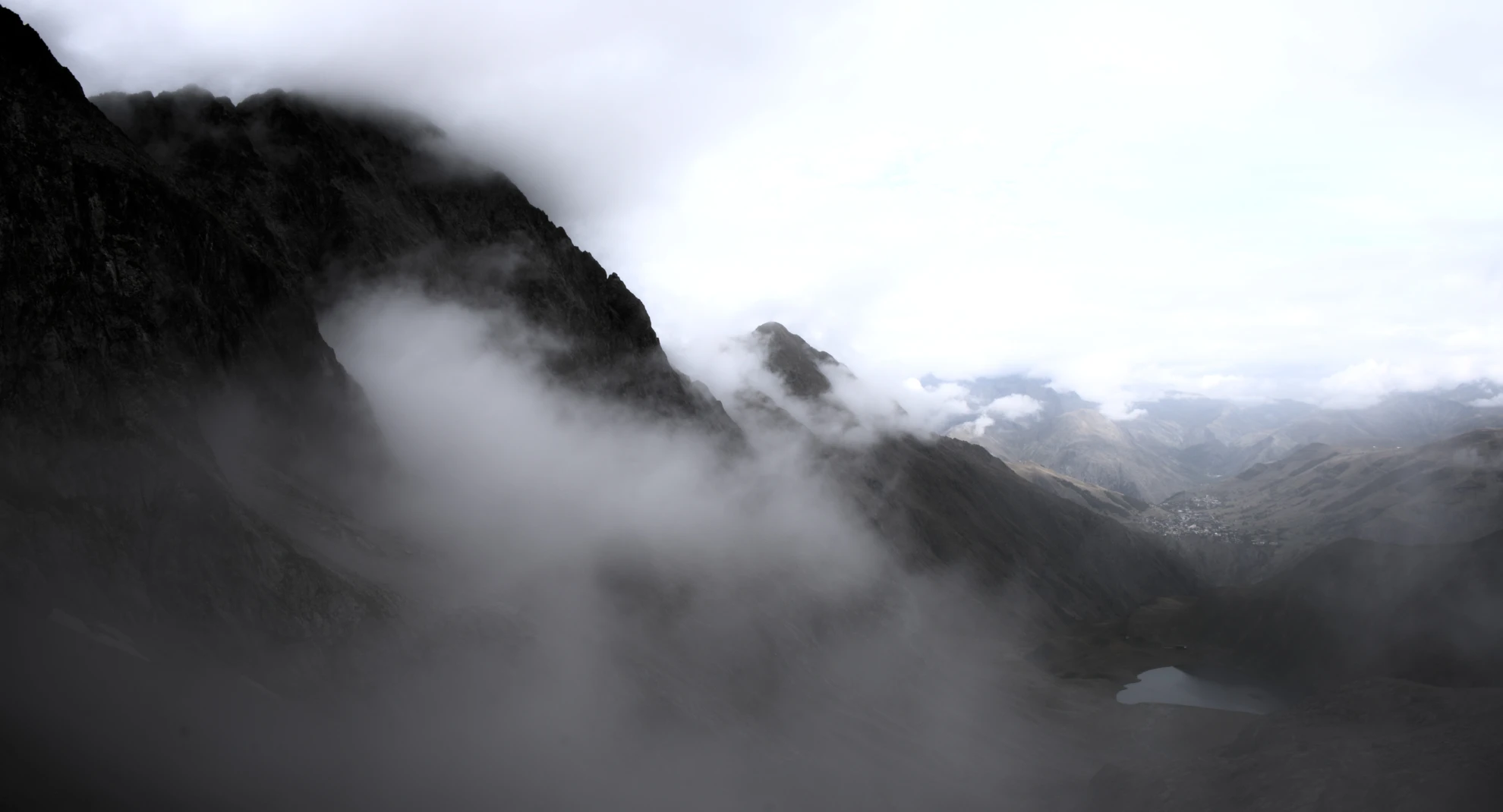 Der Lac de la Muzelle unter den vergletscherten Gipfeln