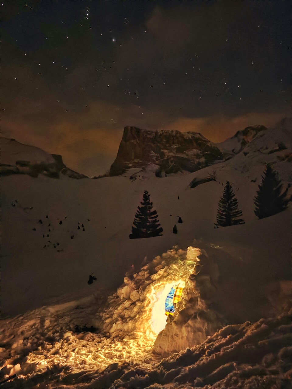 nuit en igloo dans les alpes